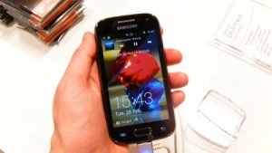 Samsung-Galaxy-Ace-2-i8160-7